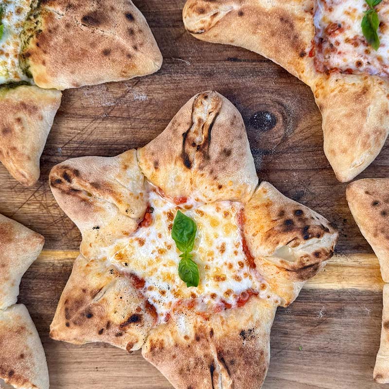 פיצה בצורת כוכב בנינג'ה טאבון חיצוני